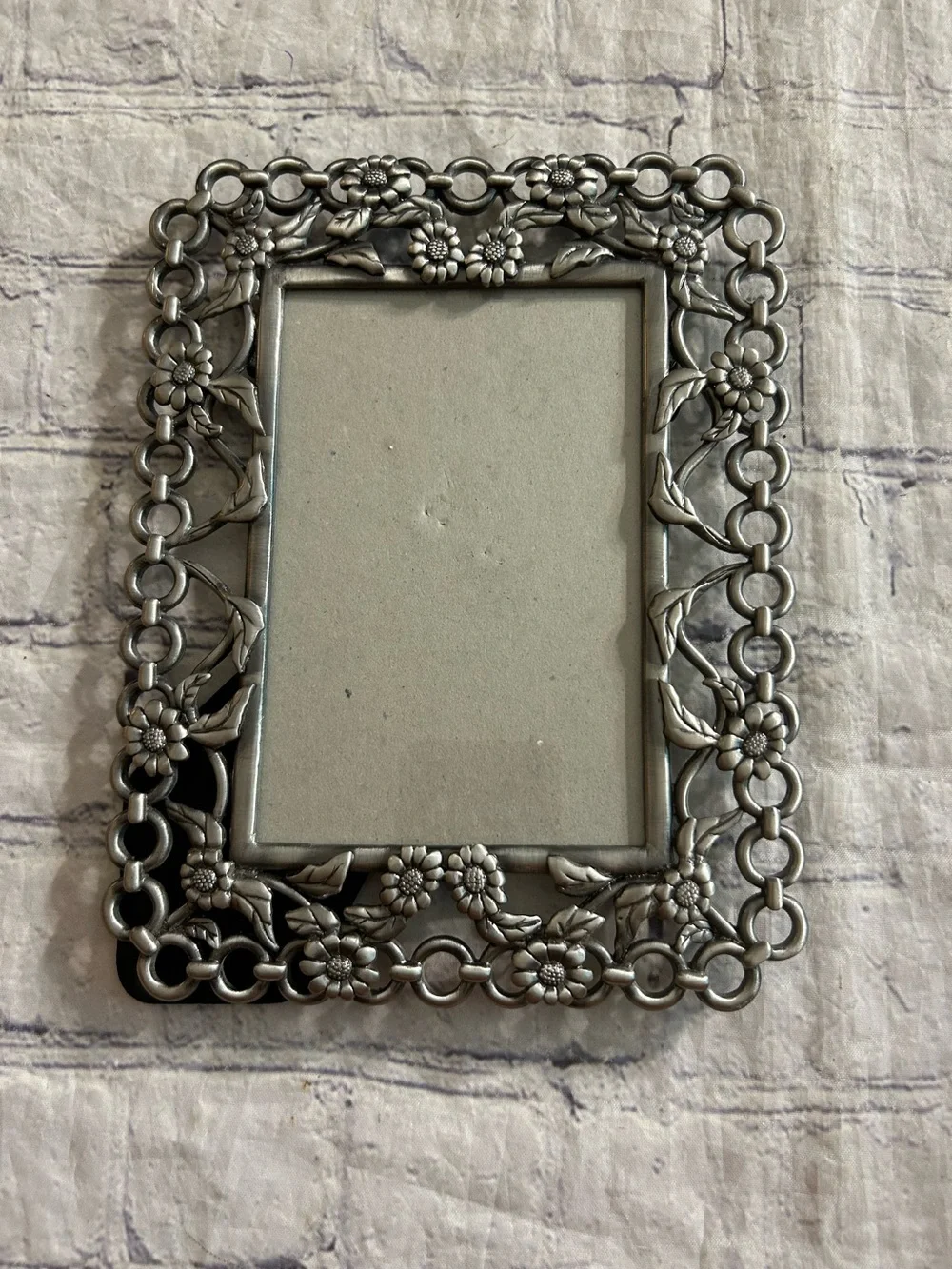 VINTAGE PEWTER PICTURE FRAME FLORAL ROSE MOTIF WITH LATTICE DESIGN